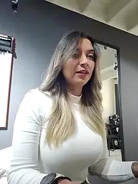 Isabella_Varella webcams show profile image 