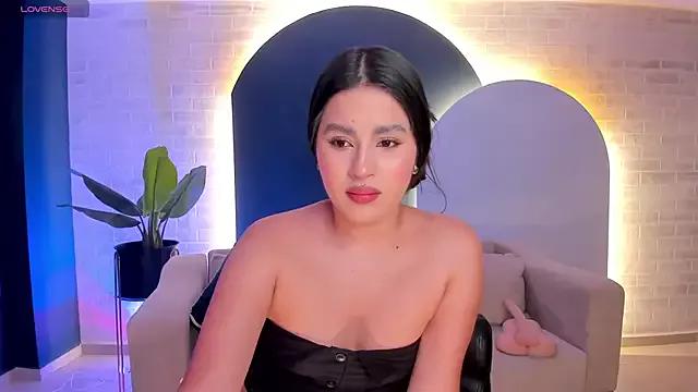 IsabellaHill_ from StripChat is Freechat