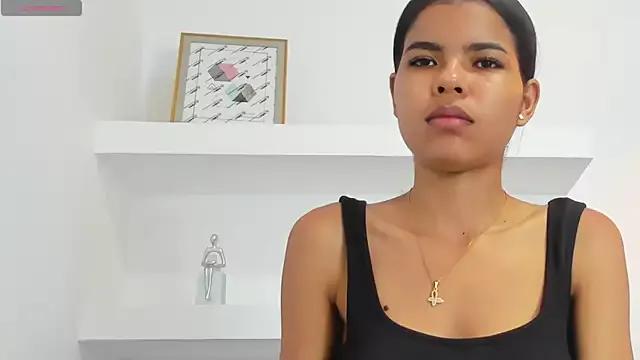 IsabellaMonet webcams show profile image 