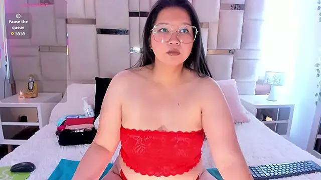 Explore our live girls sluts from our Custom and Multi clubs and checkout exclusive access to highly interactive content, such as shape, hair, titties, pussy type and many more.