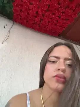 isis_lombardi from StripChat