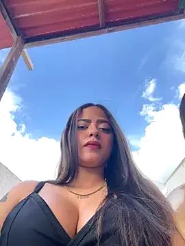 isis_lombardi from StripChat