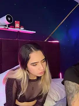 isis_lombardi from StripChat