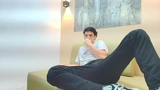 Explore our live girls sluts from our Custom and Multi clubs and checkout exclusive access to highly interactive content, such as shape, hair, titties, pussy type and many more.