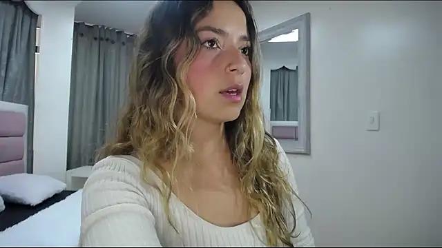 IssadoraJames from StripChat