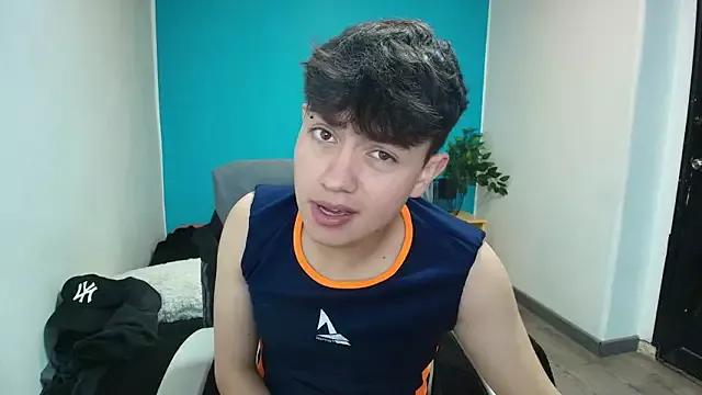 Ithan_ webcams show profile image 