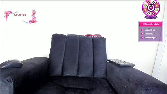 Explore our live girls sluts from our Custom and Multi clubs and checkout exclusive access to highly interactive content, such as shape, hair, titties, pussy type and many more.
