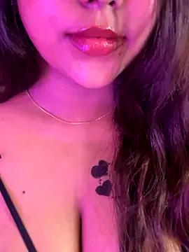 Explore our live girls sluts from our Custom and Multi clubs and checkout exclusive access to highly interactive content, such as shape, hair, titties, pussy type and many more.