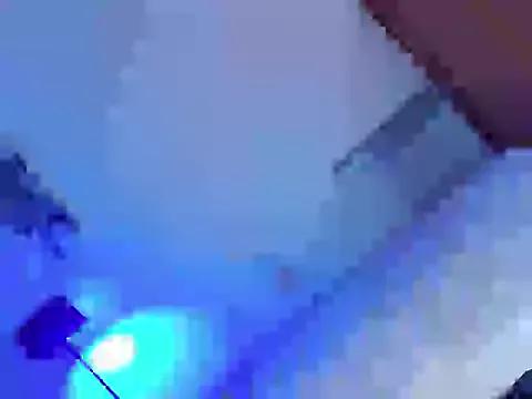 Its_me_claudia on StripChat