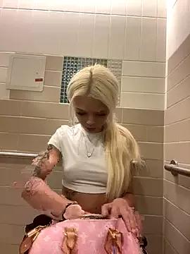 itspinkkk from StripChat is Freechat