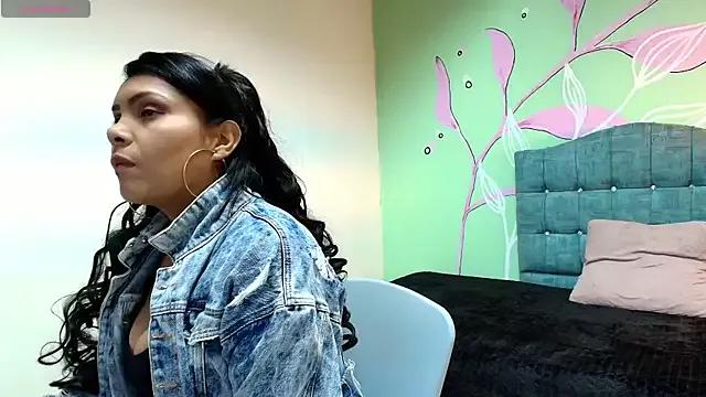 Ivi_Rose__ from StripChat is Freechat