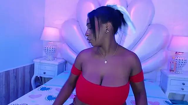 IvoneMoore from StripChat is Freechat