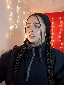 IvonneT from StripChat is Freechat