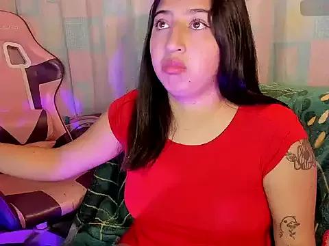 Explore our live girls sluts from our Custom and Multi clubs and checkout exclusive access to highly interactive content, such as shape, hair, titties, pussy type and many more.