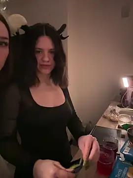 Iwi_wi_wi from StripChat