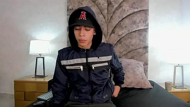Ixxus from StripChat