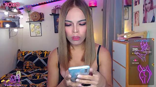 Izabella_moore webcams show profile image 