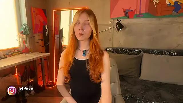 izi-fox from StripChat