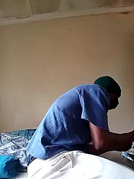 Izinjamfee2 webcams show profile image 