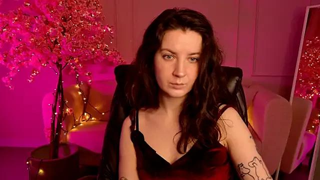 Explore our live girls sluts from our Custom and Multi clubs and checkout exclusive access to highly interactive content, such as shape, hair, titties, pussy type and many more.