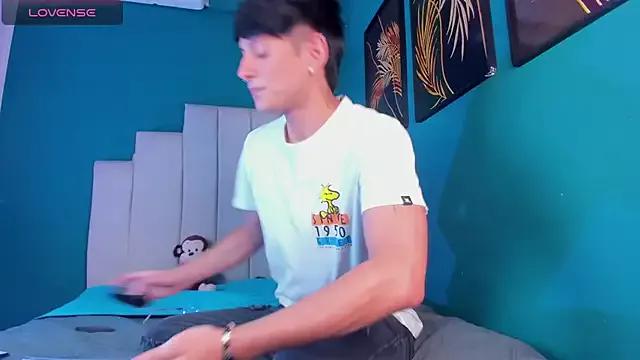 Jacob_hans from StripChat is Freechat