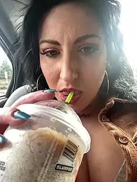 Explore our live girls sluts from our Custom and Multi clubs and checkout exclusive access to highly interactive content, such as shape, hair, titties, pussy type and many more.