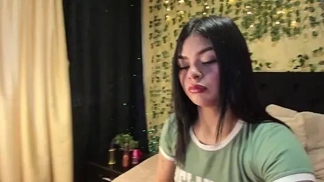 Explore our live girls sluts from our Custom and Multi clubs and checkout exclusive access to highly interactive content, such as shape, hair, titties, pussy type and many more.