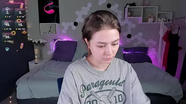 JadeGrande webcams show profile image 