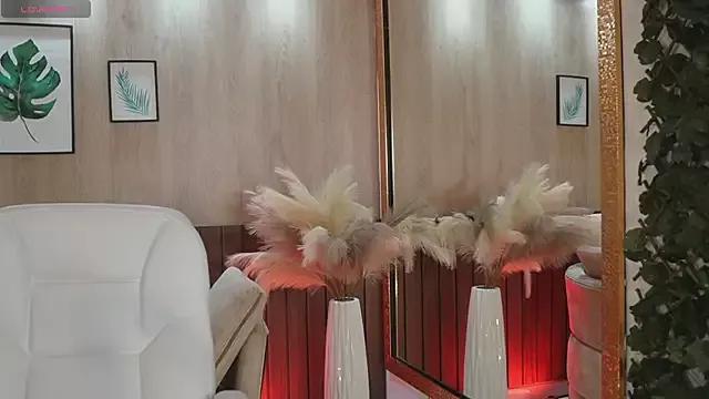 JadeSummerr from StripChat is Freechat