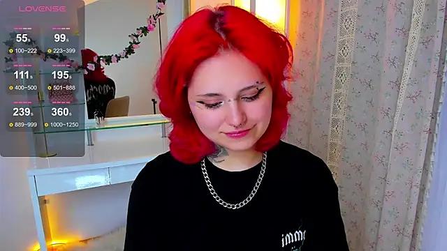Explore our live girls sluts from our Custom and Multi clubs and checkout exclusive access to highly interactive content, such as shape, hair, titties, pussy type and many more.