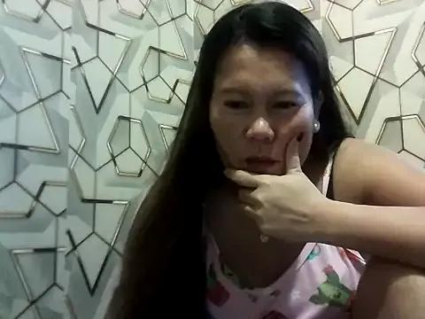 janice_kitty from StripChat is Freechat