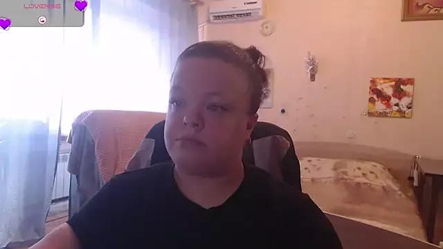 Janiffer_MiMi from StripChat is Freechat