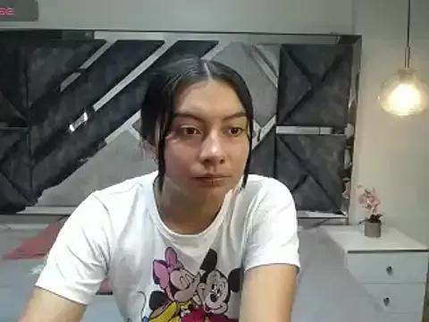 Explore our live girls sluts from our Custom and Multi clubs and checkout exclusive access to highly interactive content, such as shape, hair, titties, pussy type and many more.