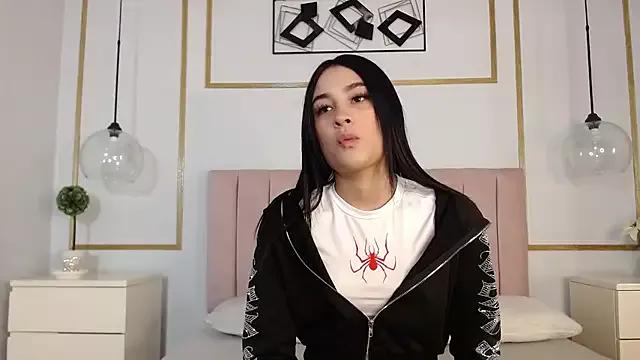 Explore our live girls sluts from our Custom and Multi clubs and checkout exclusive access to highly interactive content, such as shape, hair, titties, pussy type and many more.