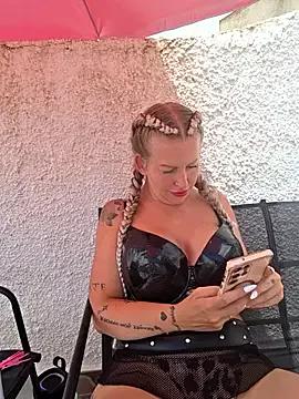 Jassy_Foxy from StripChat