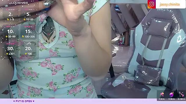 Jassy_Noodle_v from StripChat
