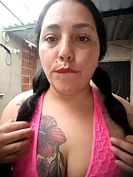 Explore our live girls sluts from our Custom and Multi clubs and checkout exclusive access to highly interactive content, such as shape, hair, titties, pussy type and many more.