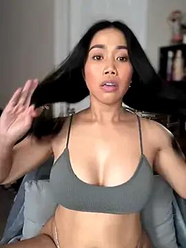 JazzieXo from StripChat is Freechat
