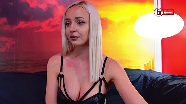 JAZZYJULIA from StripChat
