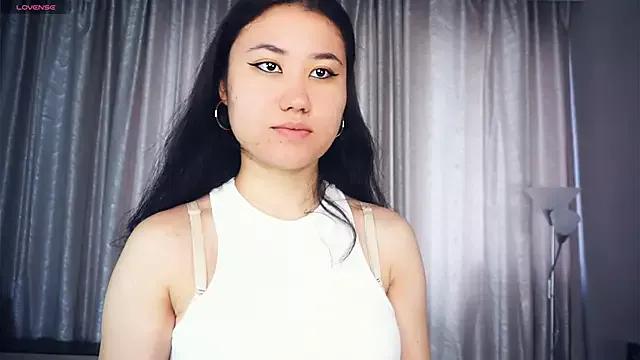 Explore our live girls sluts from our Custom and Multi clubs and checkout exclusive access to highly interactive content, such as shape, hair, titties, pussy type and many more.