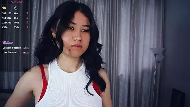 JeanePrus from StripChat is Freechat