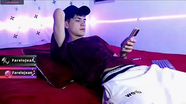 jeanfarelo from StripChat is Freechat
