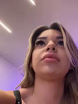 Explore our live girls sluts from our Custom and Multi clubs and checkout exclusive access to highly interactive content, such as shape, hair, titties, pussy type and many more.
