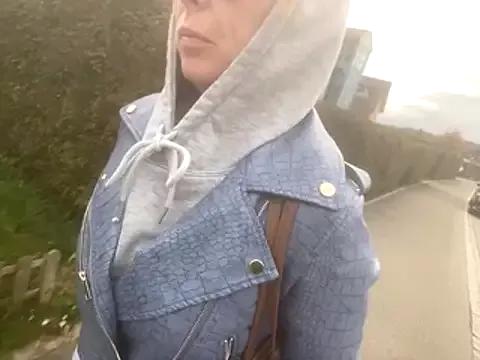 JeniJansi webcams show profile image 