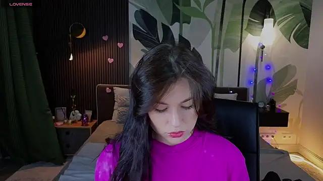 Explore our live girls sluts from our Custom and Multi clubs and checkout exclusive access to highly interactive content, such as shape, hair, titties, pussy type and many more.