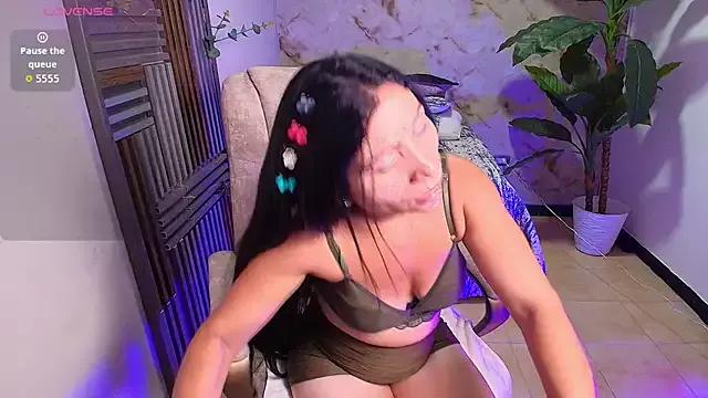 jennaa_milf_ from StripChat