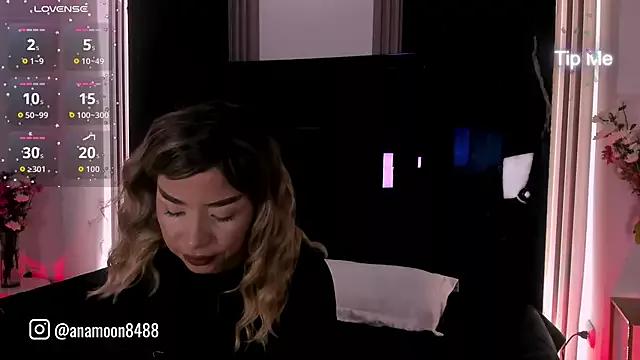 jennie_whitee from StripChat