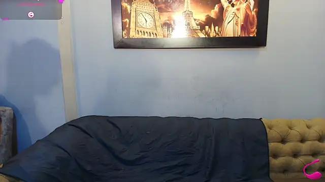 JennieRosse from StripChat