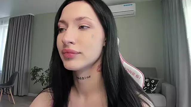 JenniferQueen11 from StripChat