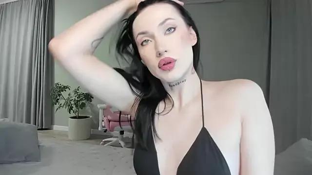 JenniferQueen11 from StripChat